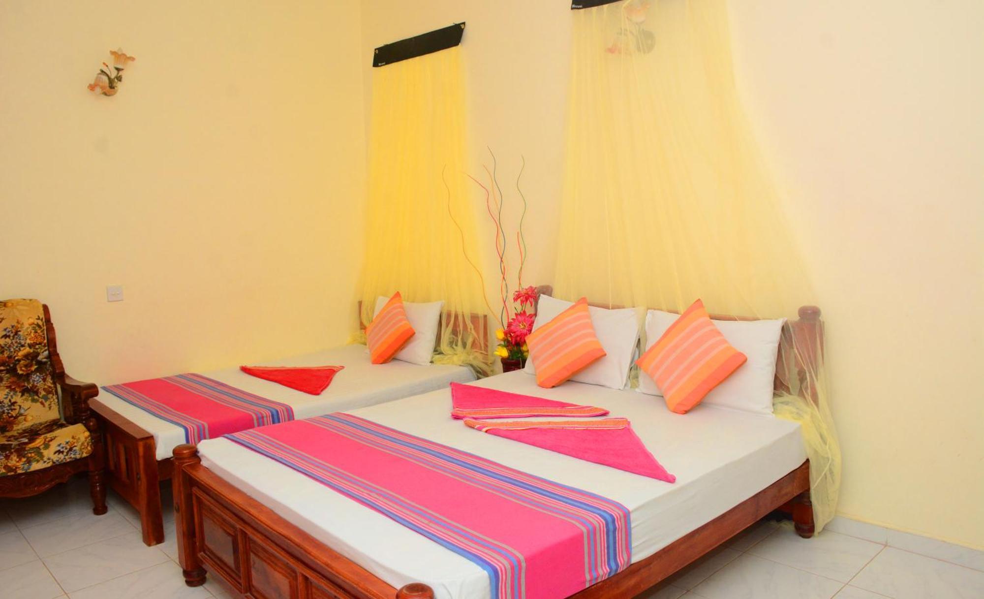 Tissa Rainbow Guest & Yala Hotel Tissamaharama Kültér fotó